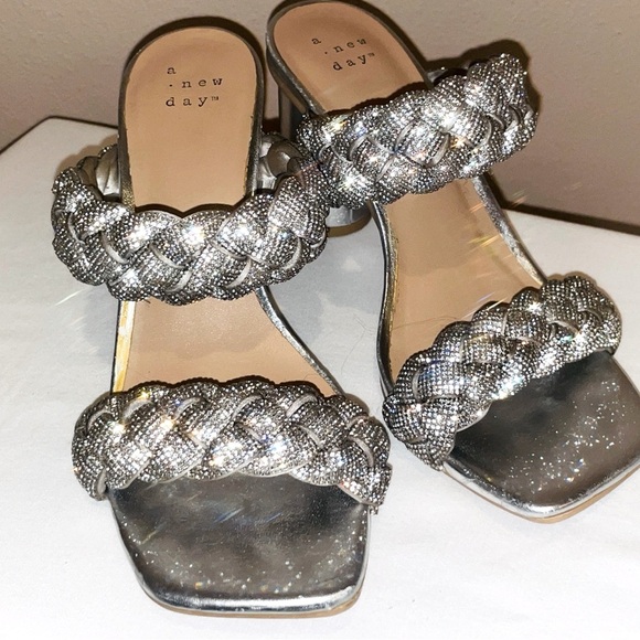 A New Day Silver Braided Women's Heels - Picture 1 of 5
